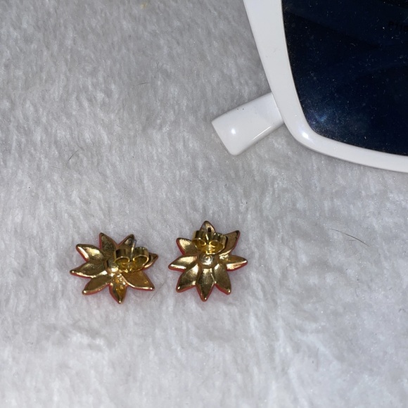 💎💎Floral Stud Earrings - Picture 2 of 2